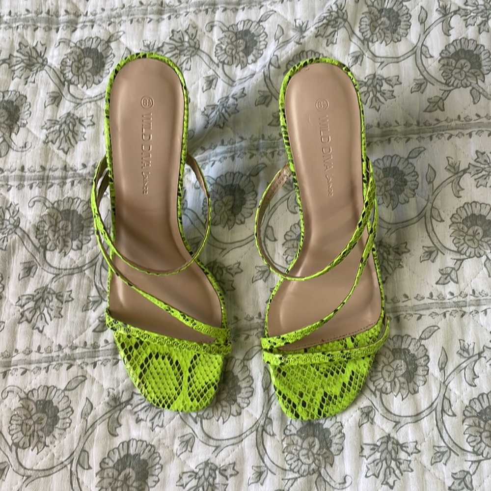Wild Diva Neon Snake Python Sandals - Picture 4 of 4